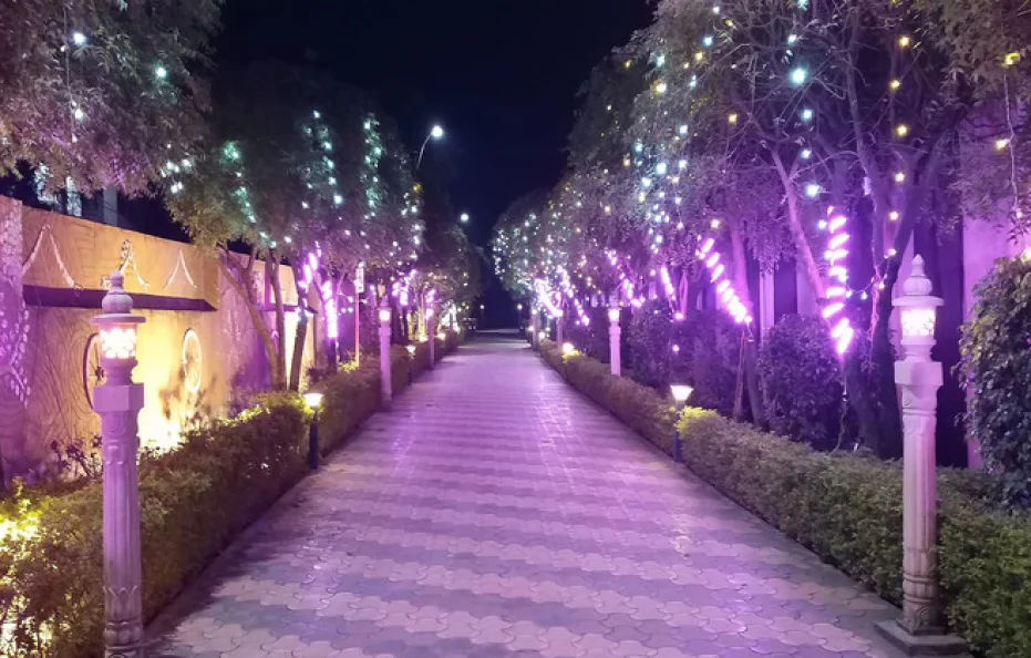Hotel Shanvi Landmark Panna