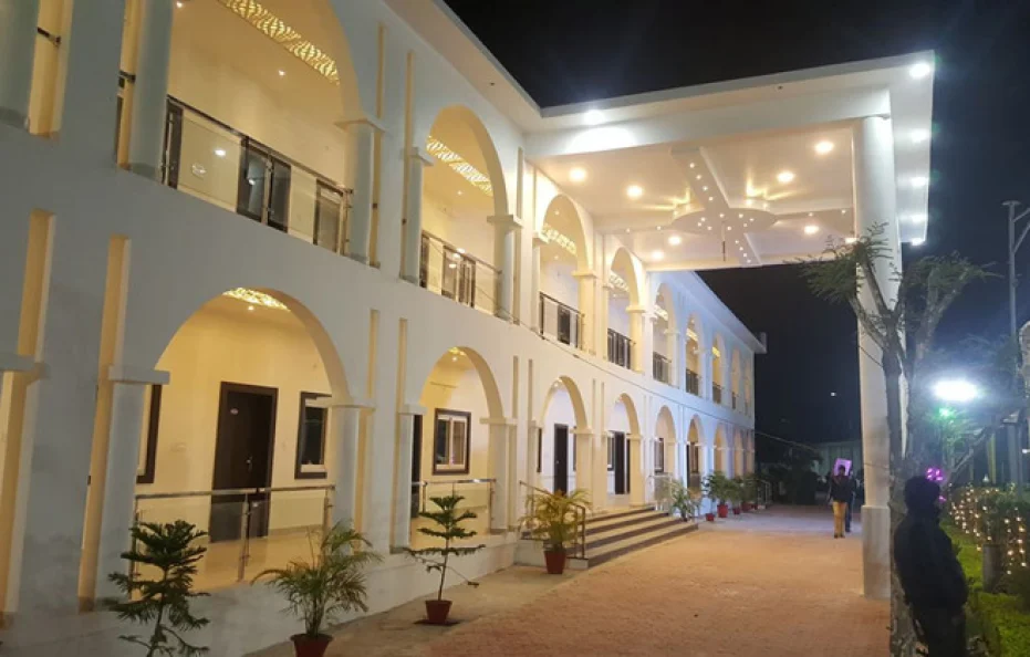 Hotel Shanvi Landmark Panna